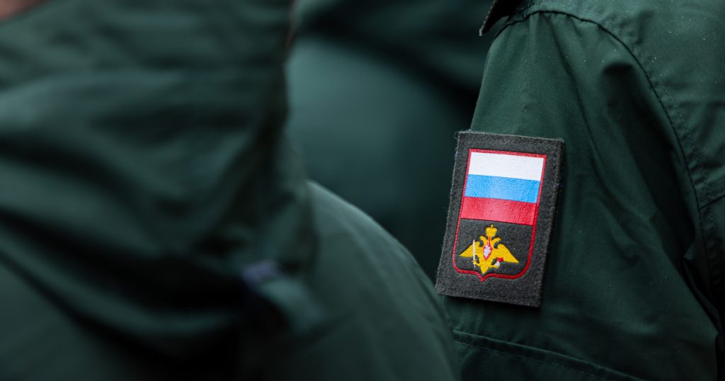 В Госдуму внесут законопроект о лишении уклонистов приобретенного гражданства