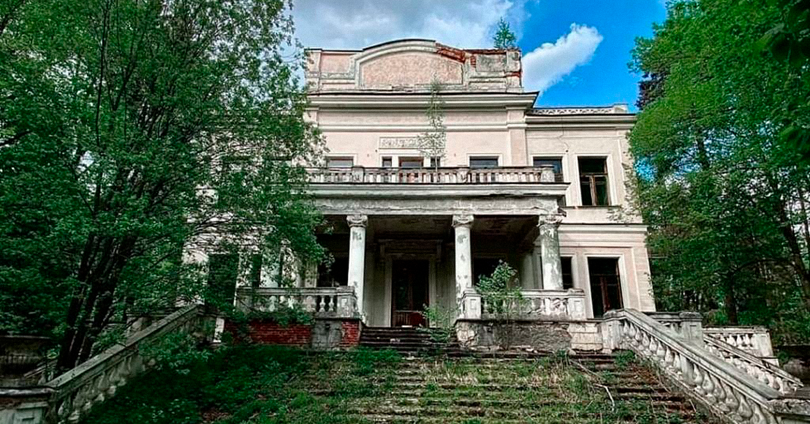 «Дом.РФ» выставит на продажу бывшую дачу Сталина под Мытищами