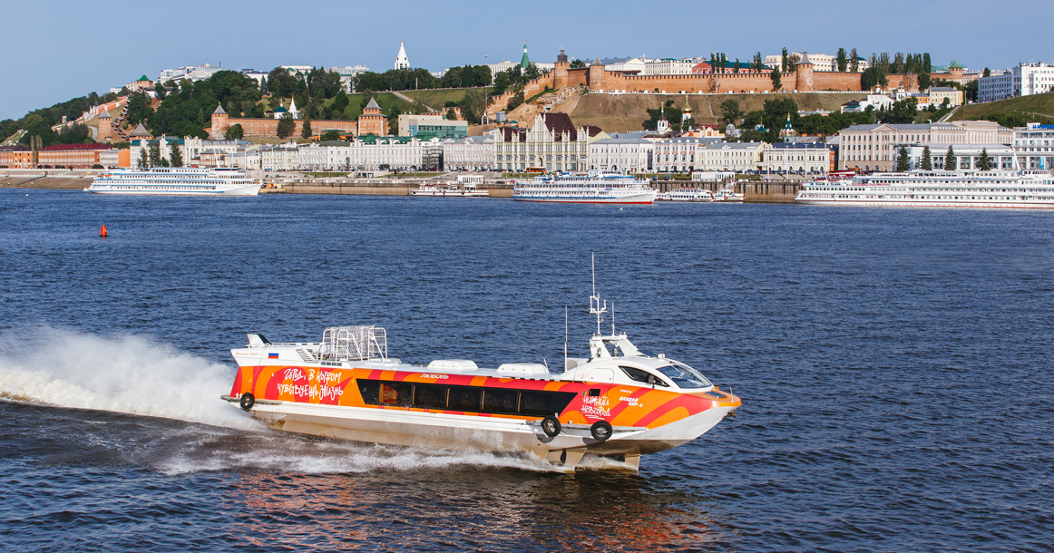 «Москвич за МКАДом»: в Нижний Новгород за фестивальной жизнью, рыбой в «Кусто» и отдыхом на яхте