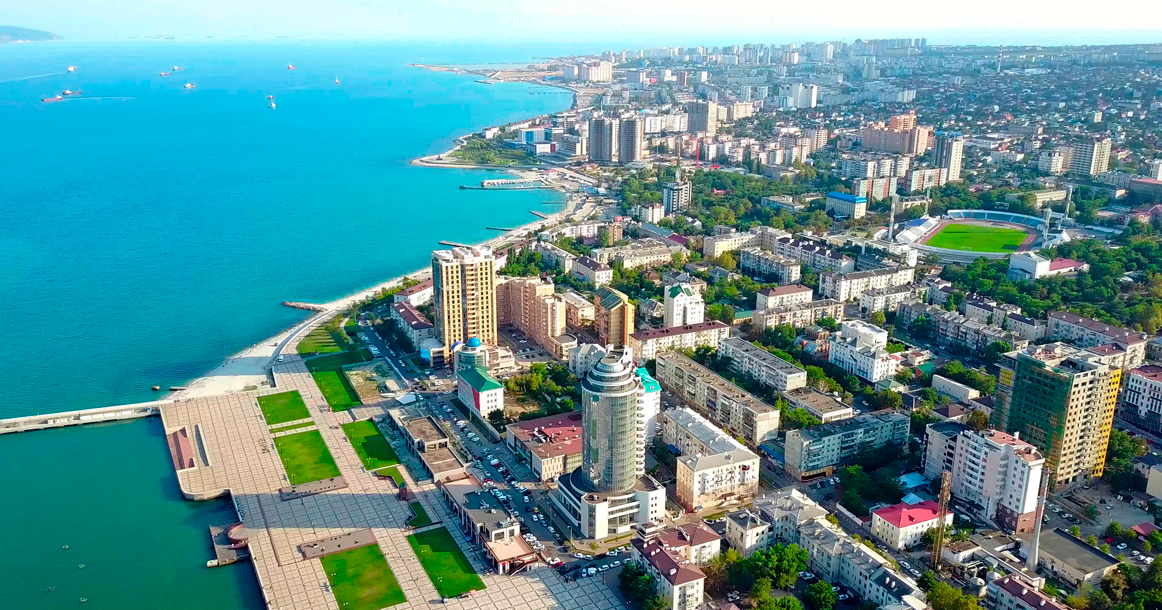 «Москвич за МКАДом»: в Новороссийск за ветром борой, кефалью и лотосами