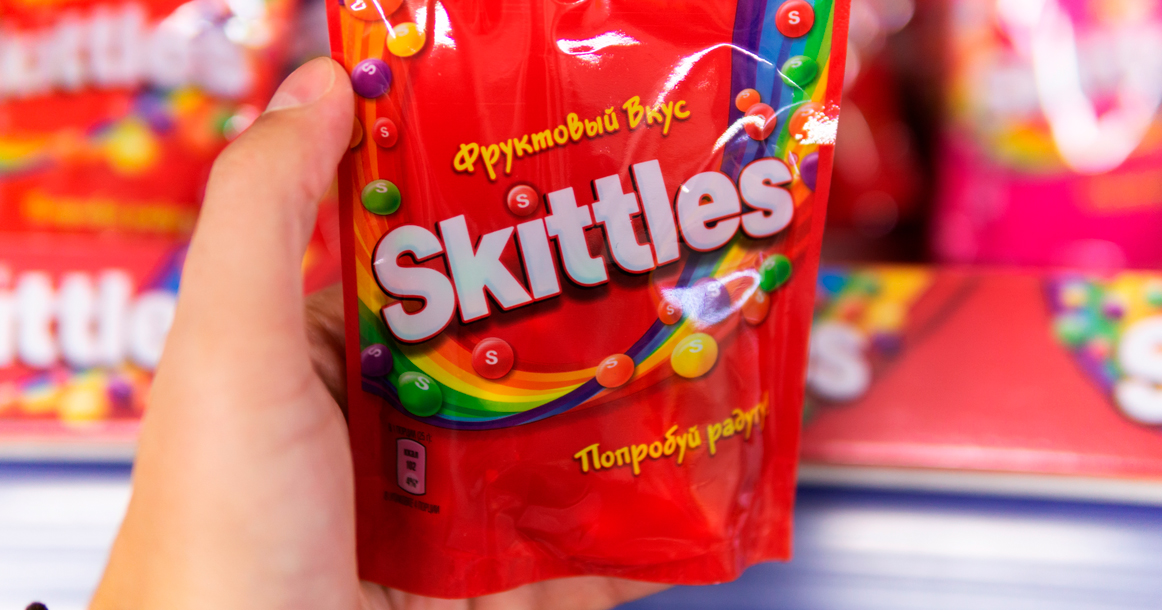 В России предлагают запретить Skittles