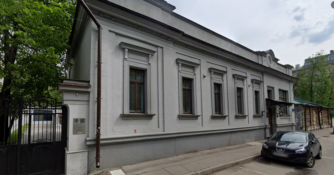 Дом летчика Бориса Россинского в Малом Власьевском переулке выставили на торги