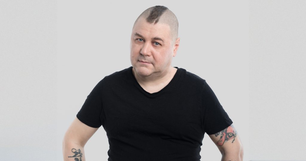 «Главное — не научить рисовать, а не отбить желание» — карикатурист Алексей Иорш