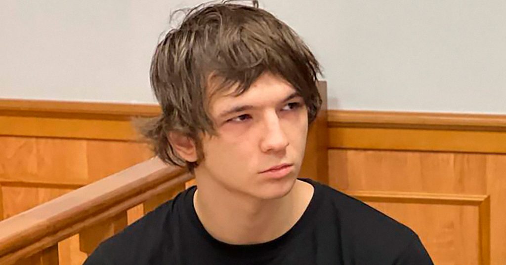 Рэпера Vacio, отсидевшего 15 суток за вечеринку Ивлеевой, снова задержали
