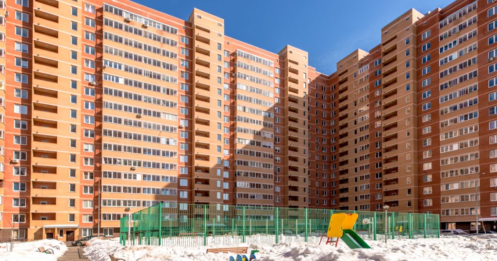 Для покупки московской однушки не в ипотеку придется отложить 164 зарплаты