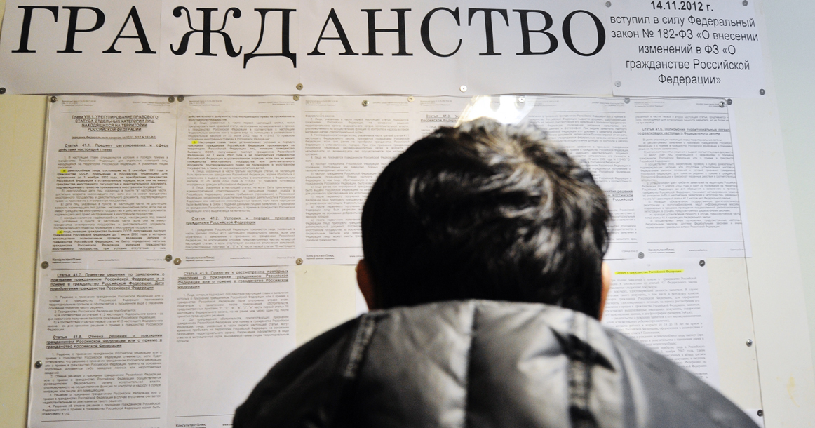 В Думу внесли закон о повышении призывного возраста для мигрантов с гражданством с 30 до 50 лет