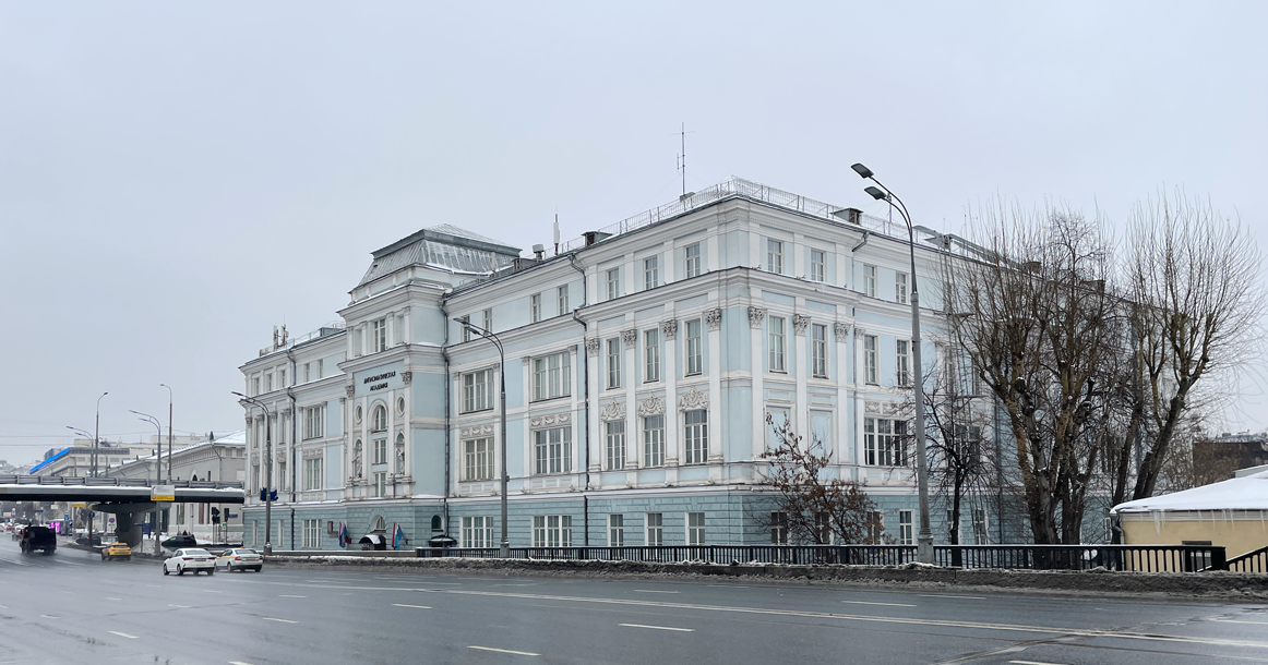 Дом недели: Катковский лицей на Остоженке