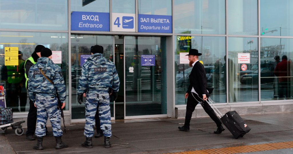 Шереметьево готово ввести запрет на допуск в аэропорт провожающих и встречающих