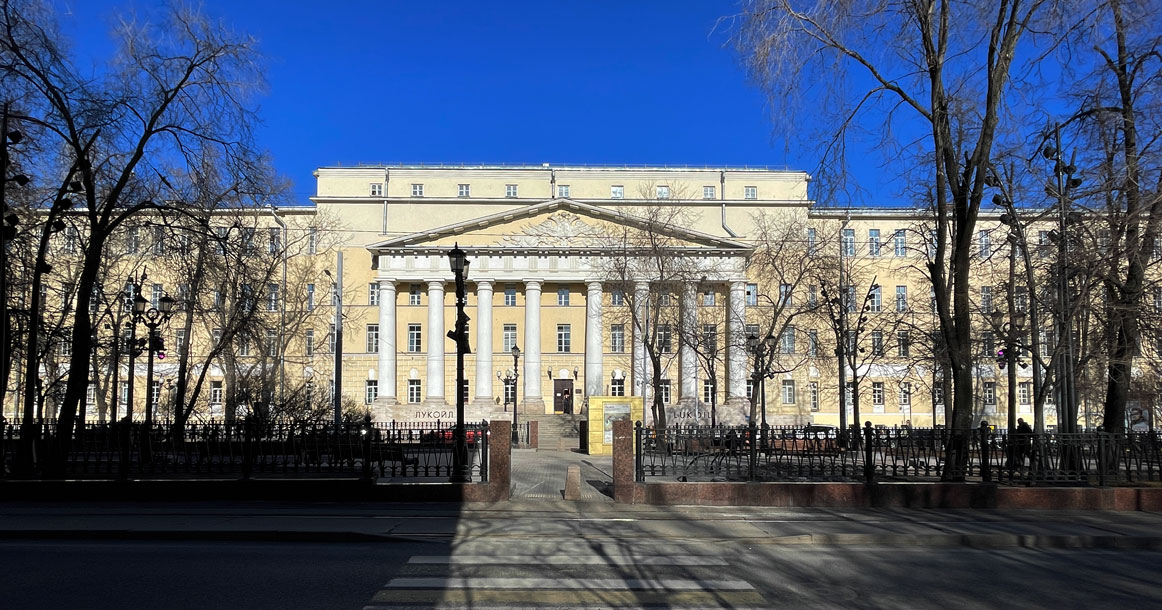 Дом недели: Павловские казармы на Покровском бульваре