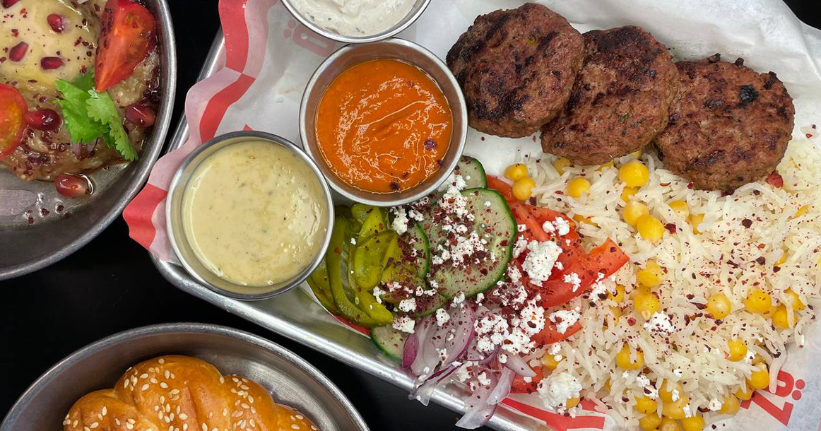 Кебабная-путешественница Oz Kebab наконец осела и остепенилась в переулках Зарядья