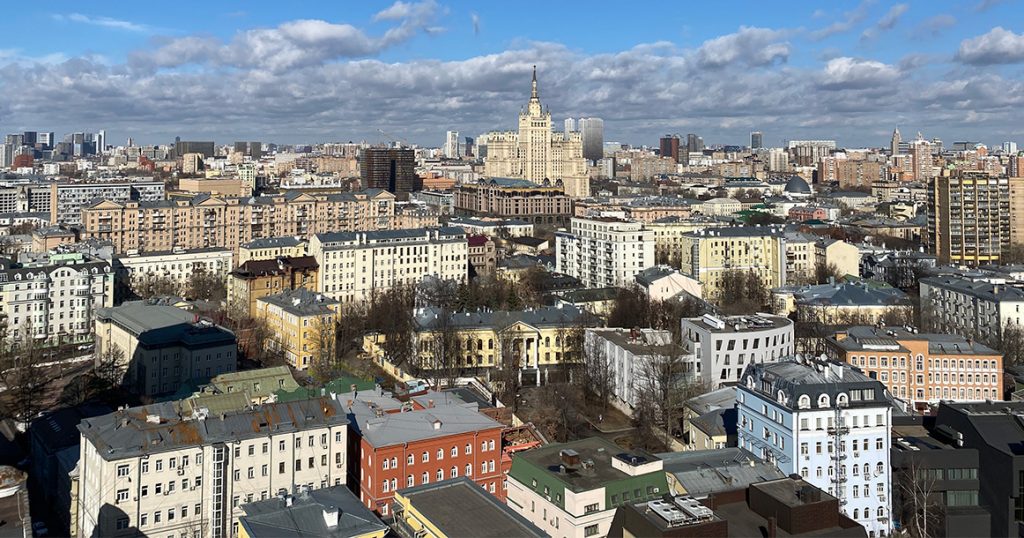 Вид из моего окна: на Арбат