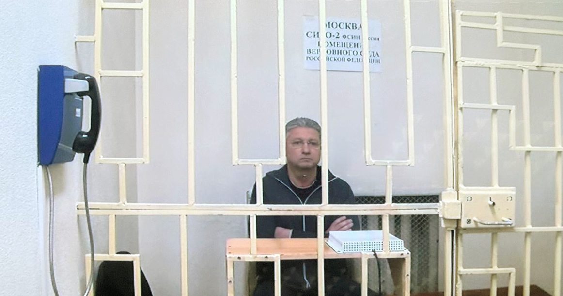 Тимур Иванов купил дом на Рублевке в ипотеку, а особняк в Чистом ему не принадлежит