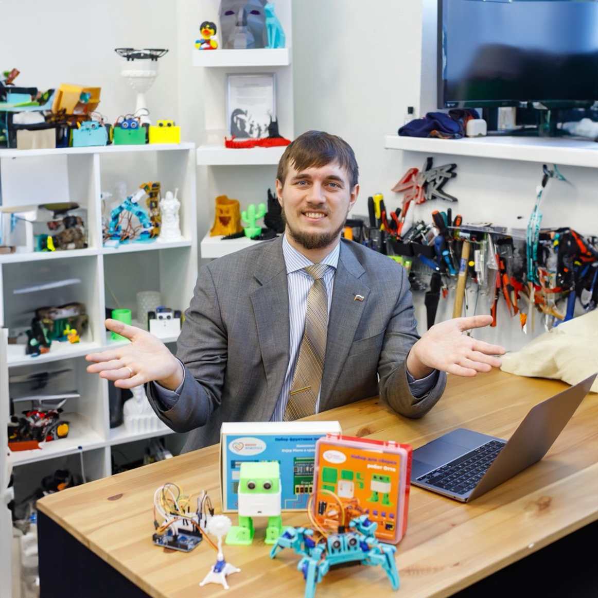 Почему вы должны меня знать: основатель Enjoy Robotics Александр Сысоев