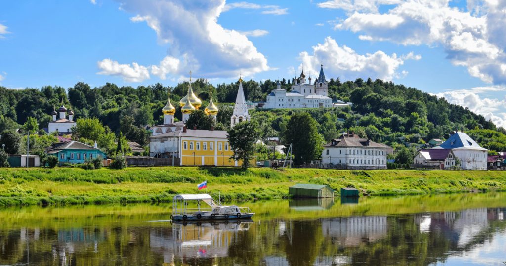 «Москвич за МКАДом»: в Гороховец за Штирлицем, печеньем «Хрумченье» и глубинной Россией