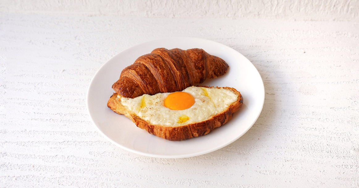 Гибрид круассана и хачапури из Croissant Atelier французам и грузинам лучше не показывать