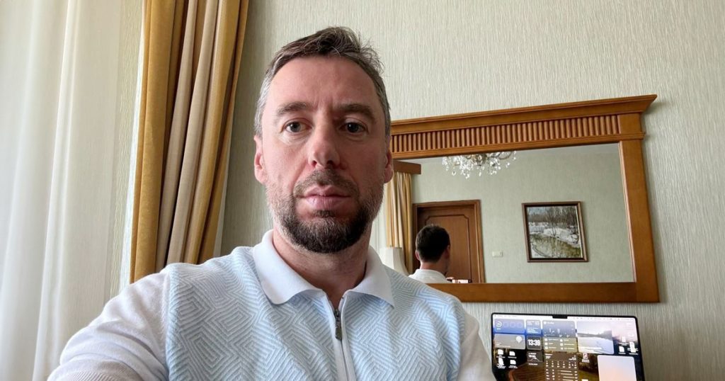 Компания Владислава Бакальчука «ВБ Девелопмент» подала иск против него самого на 37 млрд руб.