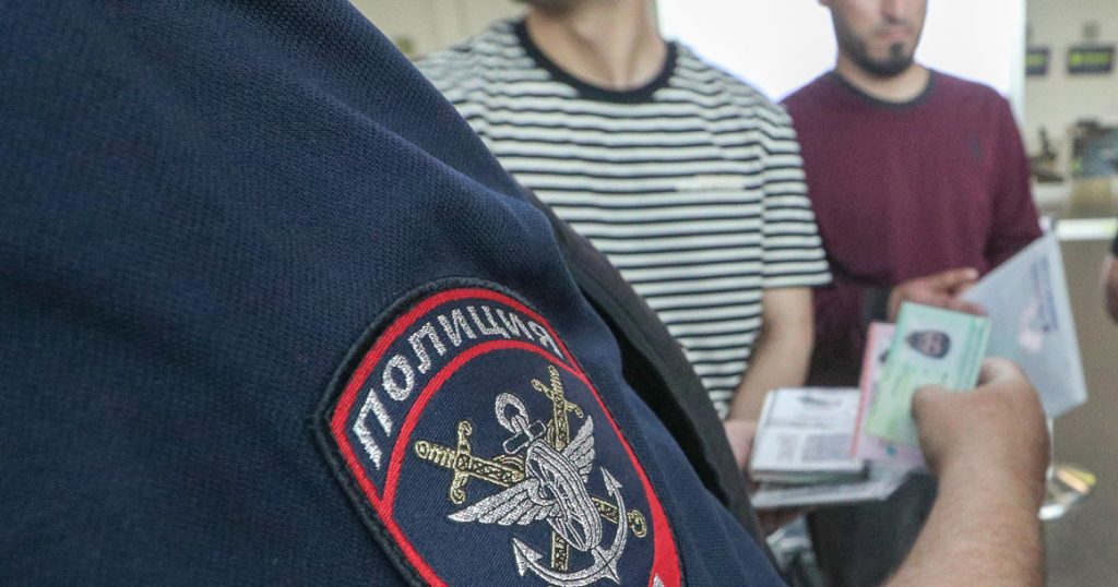 В Госдуме предложили запретить сдавать жилье мигрантам на срок больше года