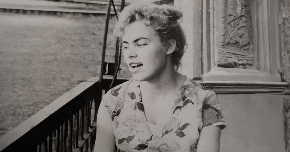 «Мы тогда вели себя более целомудренно» — 85-летняя Инга Кандакова о Москве 1950-х