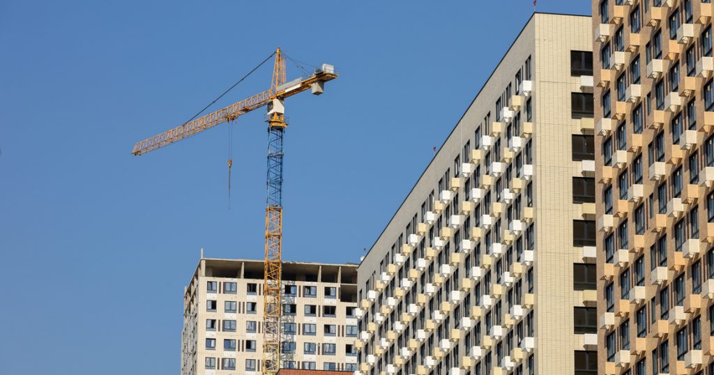 Долгожданное падение цен: в спальных районах Москвы 1 «квадрат» подешевел до 15% за месяц