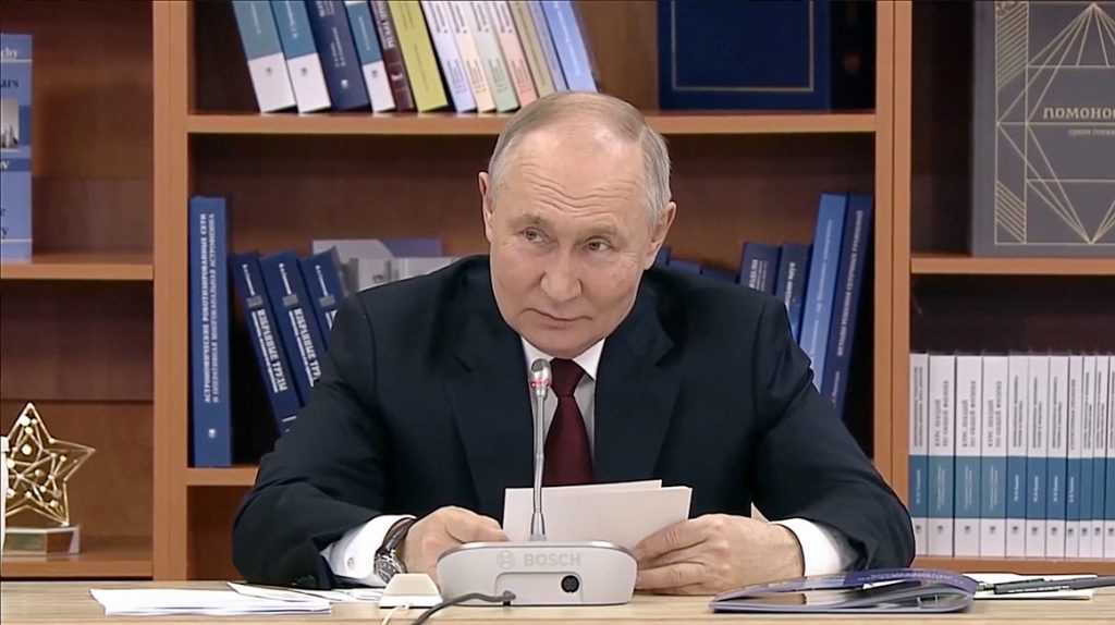 «Да ладно, больше»: Путин отреагировал на слова Собянина, что средняя зарплата в Москве 160 тысяч