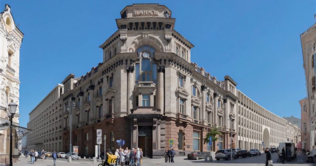 Вот такой дом с гигантской аркой построят напротив выхода из метро «Кузнецкий Мост»
