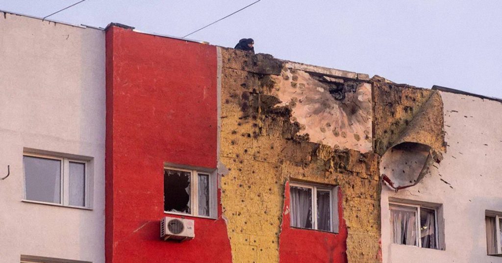 20 пострадавших, пожар и разрушения: что известно о крупнейшей атаке беспилотников на Москву