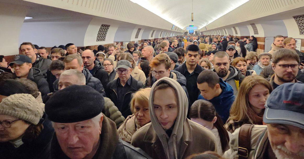 Утром на Таганско-Краснопресненской линии из-за сбоя образовалась гигантская давка