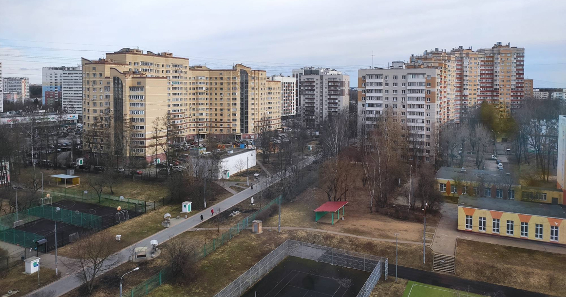 Вид из моего окна: на улочку с историей в Старом Крюково