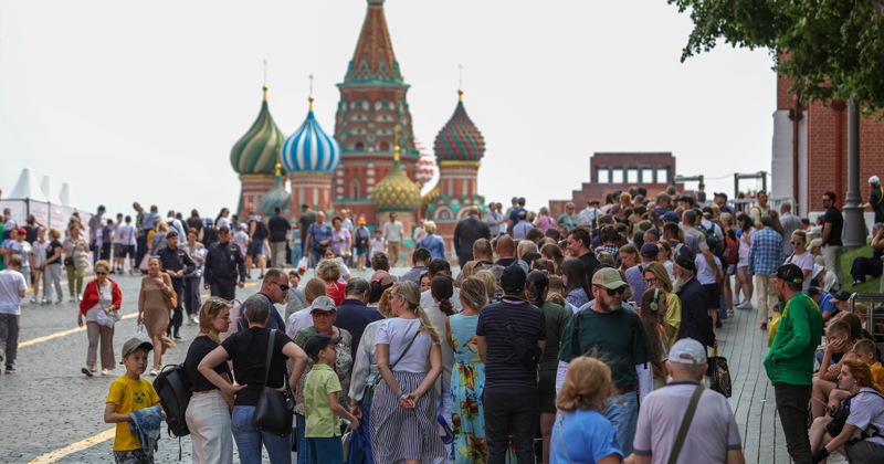 У Мавзолея Ленина массовые очереди, как в СССР, из-за грядущего закрытия на реставрацию