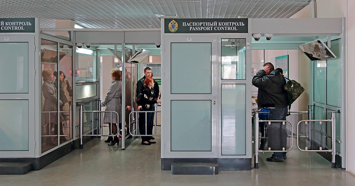 Пограничники получили доступ к реестру воинского учета — уклонистов не выпустят за границу
