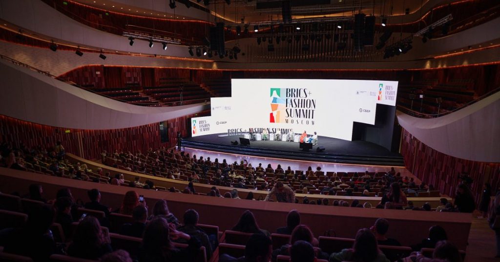 В Москве начинается BRICS+ Fashion Summit: форум будет посвящен актуальным вопросам модной индустрии