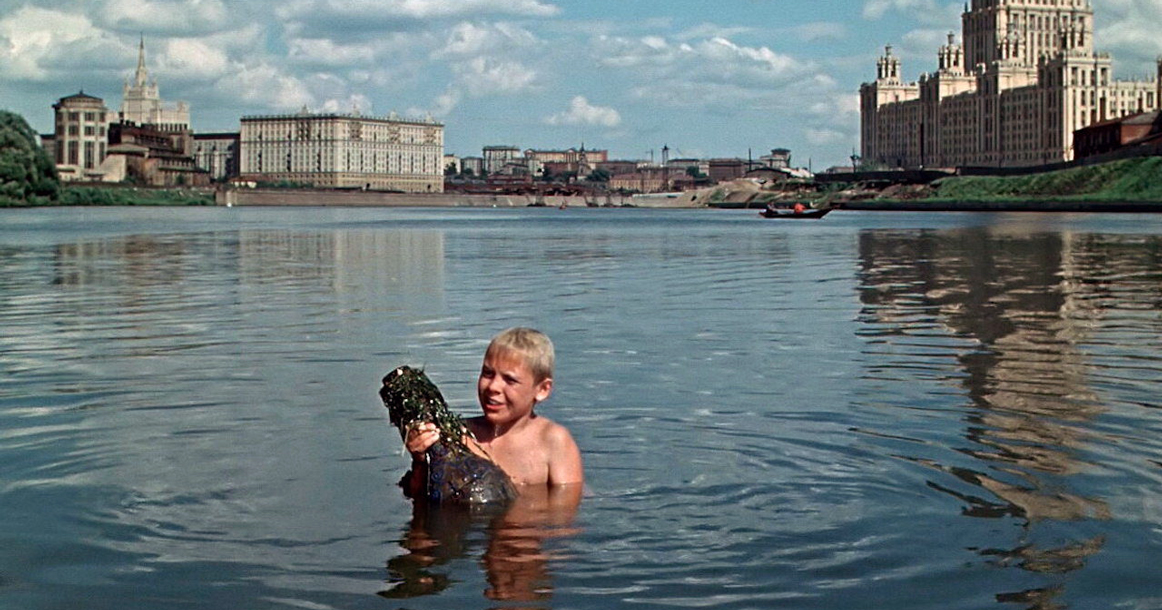 Собянин: в Москве-реке можно будет купаться на всем ее побережье