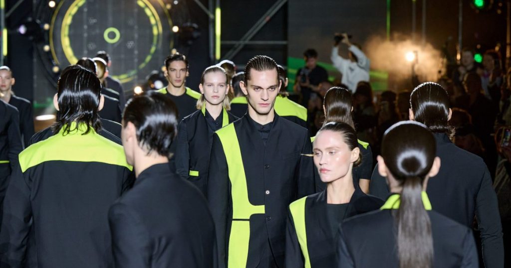 Революция в небе: S7 Airlines представила новую форму бортпроводников