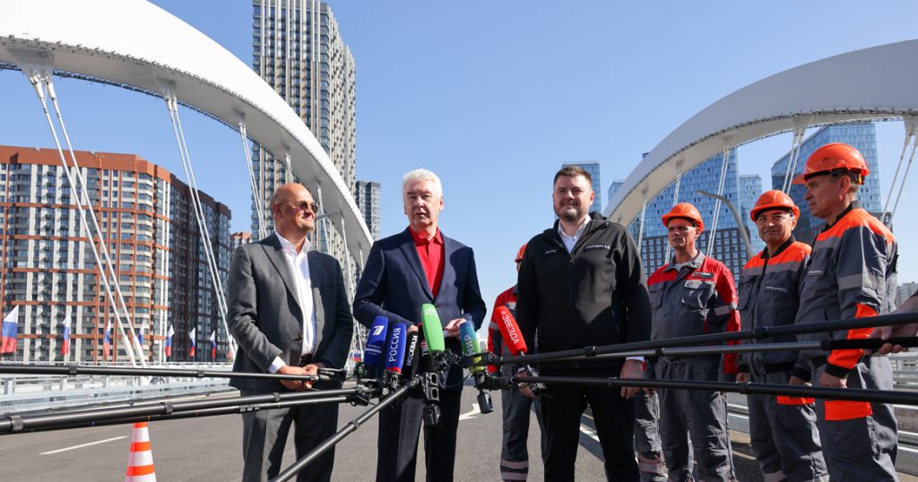 Собянин открыл мост Академика Королева через Москву-реку