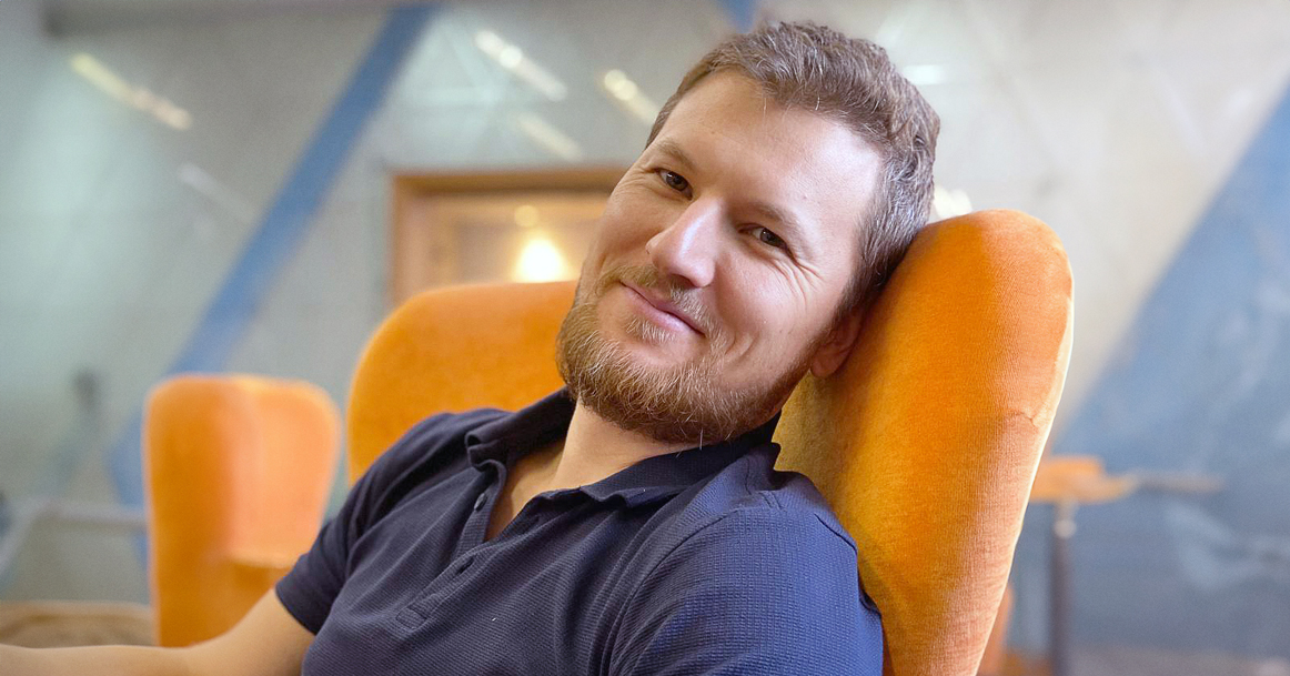 «Большинство болезней развивается из-за реакции на стресс» — невролог Тимофей Кармацкий