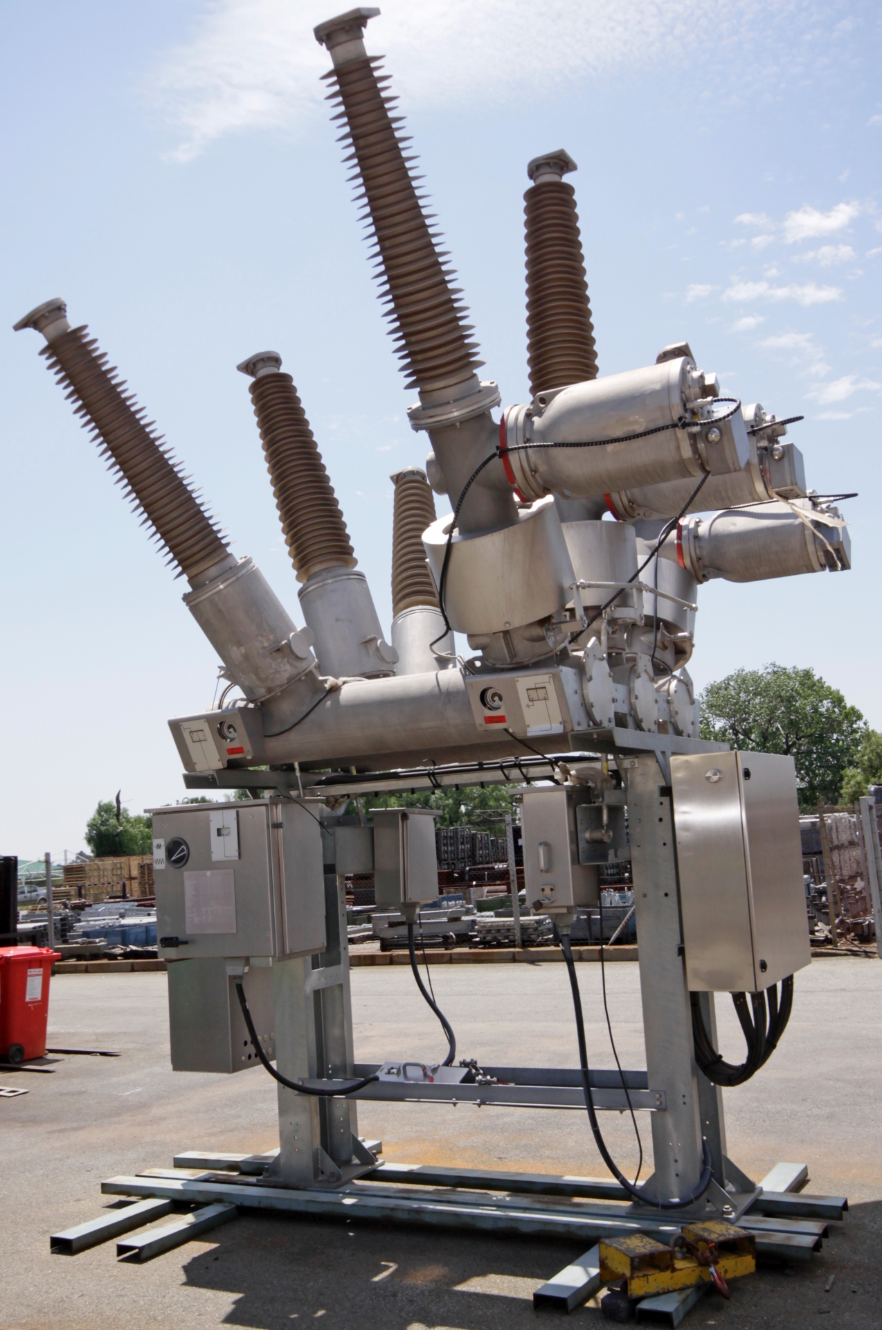 Распределительное устройство Секелдьюин в ходе пусконаладки