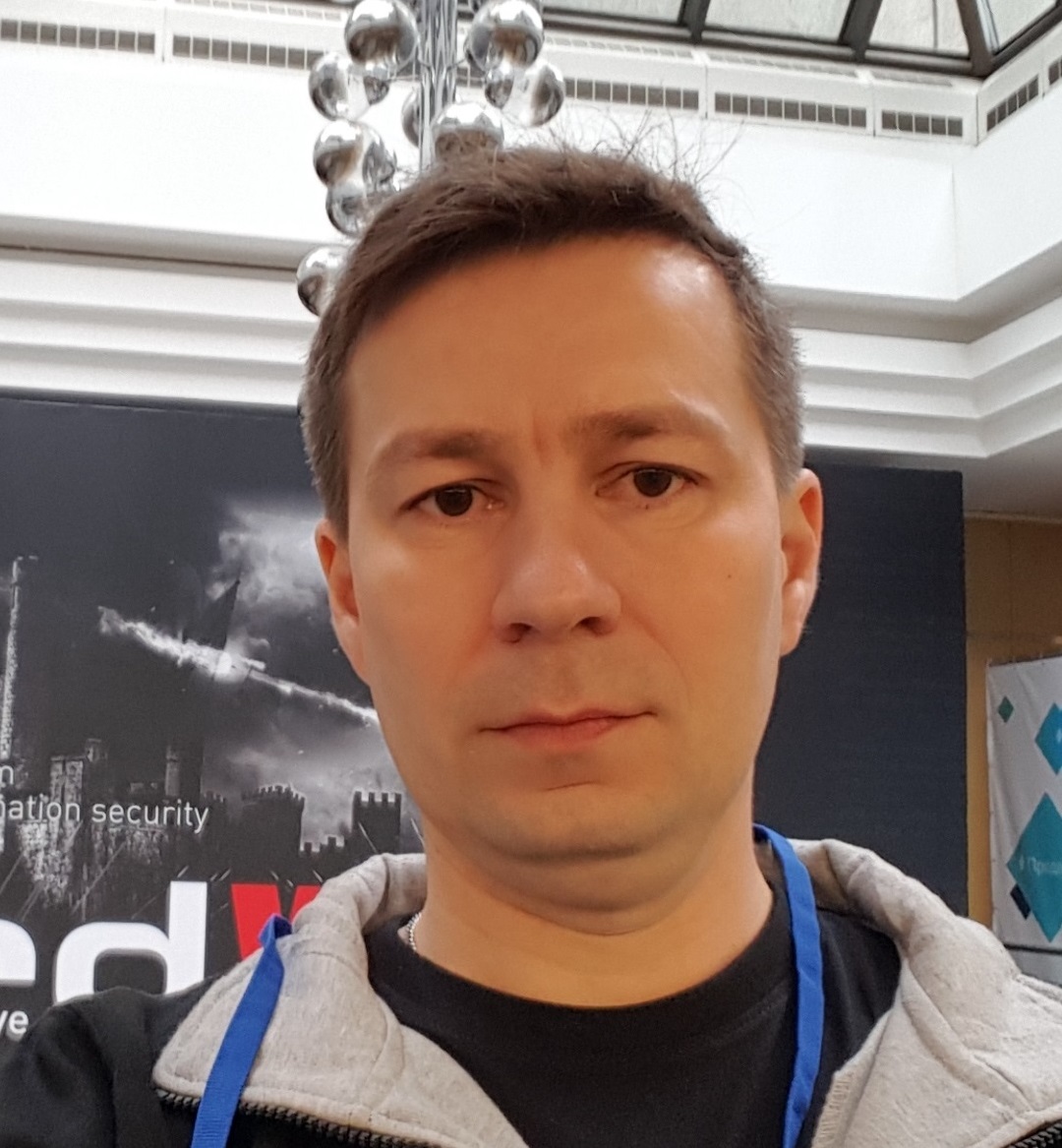 Максим Никандров