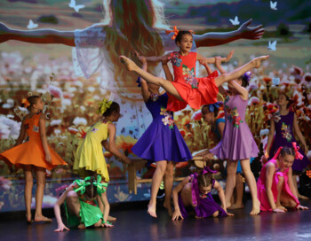Отчетный концерт образцового хореографического ансамбля «Акварели»