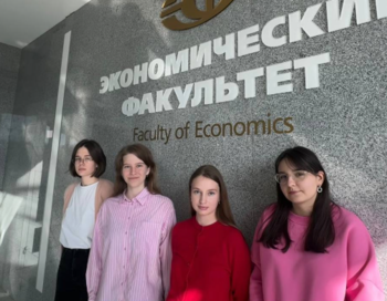 Проведение опроса среди молодежи для Молодежного центра