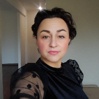 user-img
