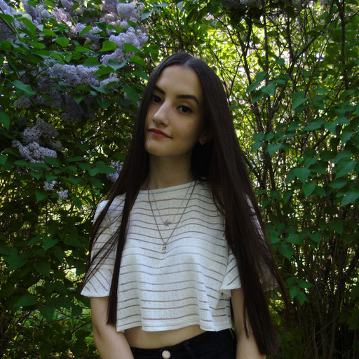 04f8d9aa36a7497595a4dc8084d0d9d6.jpg