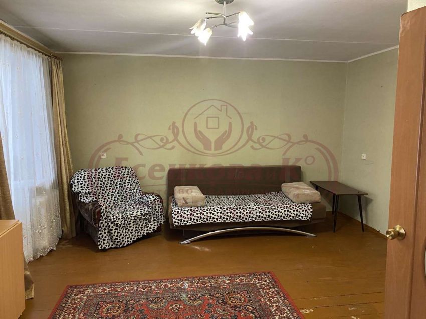 Продажа 1-комнатной квартиры, Курган, Радионова улица,  56