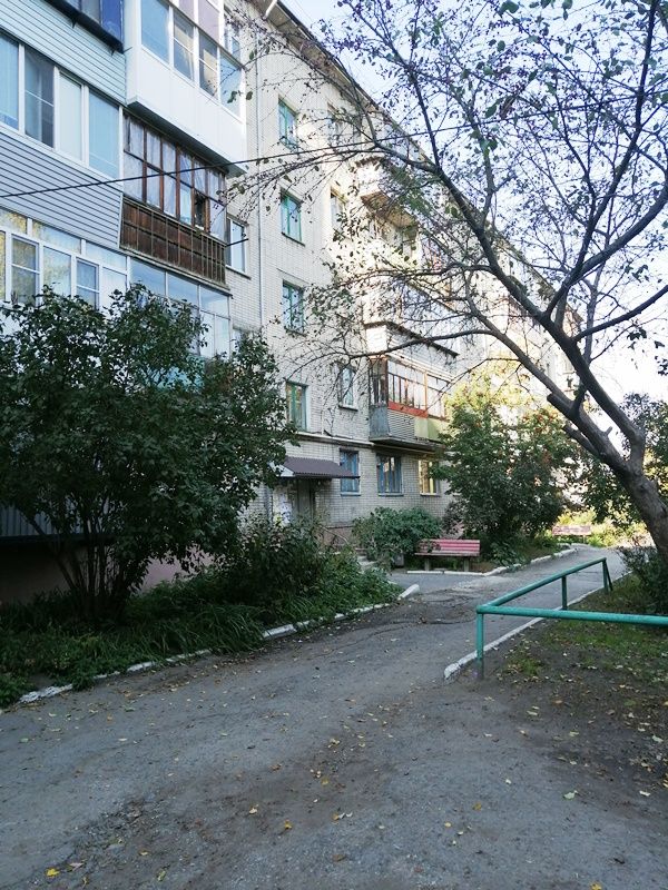 Продажа 2-комнатной квартиры, Курган, Сибирская улица,  58