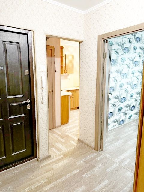 Продажа 3-комнатной квартиры, Курган, 5 микрорайон,  17