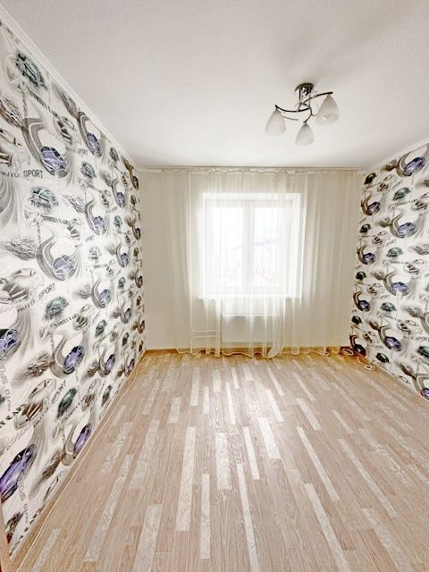 Продажа 3-комнатной квартиры, Курган, 5 микрорайон,  17