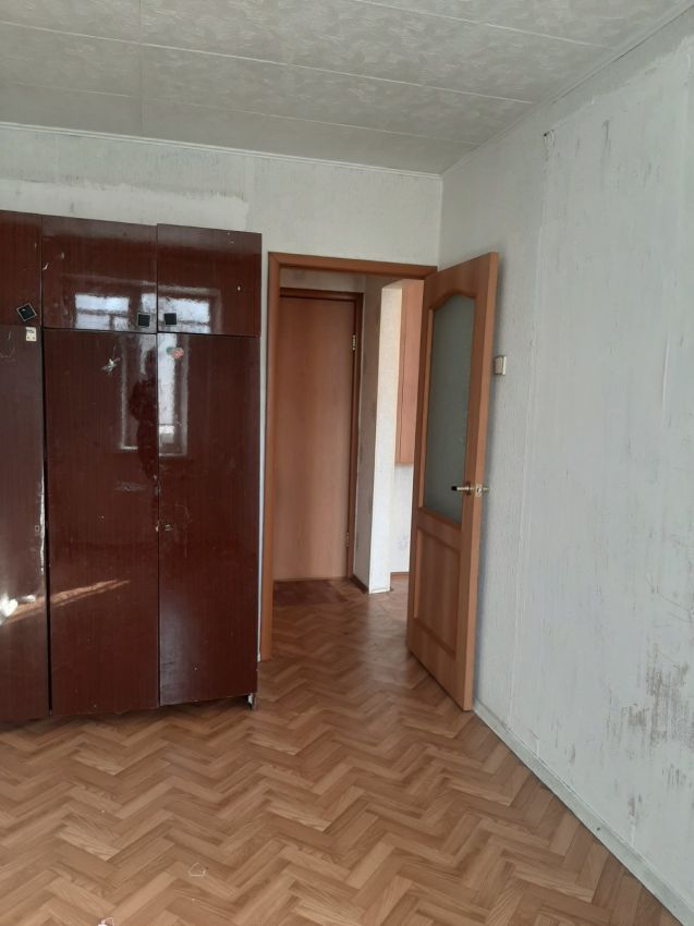 Продажа 2-комнатной квартиры, Курган, Карбышева улица,  44а