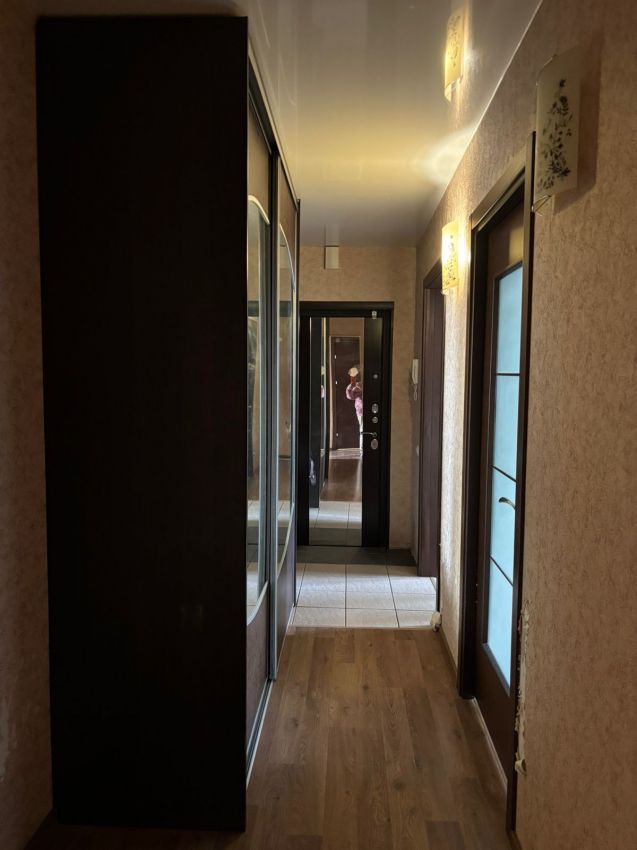 Продажа 3-комнатной квартиры, Курган, Галкинская улица,  37