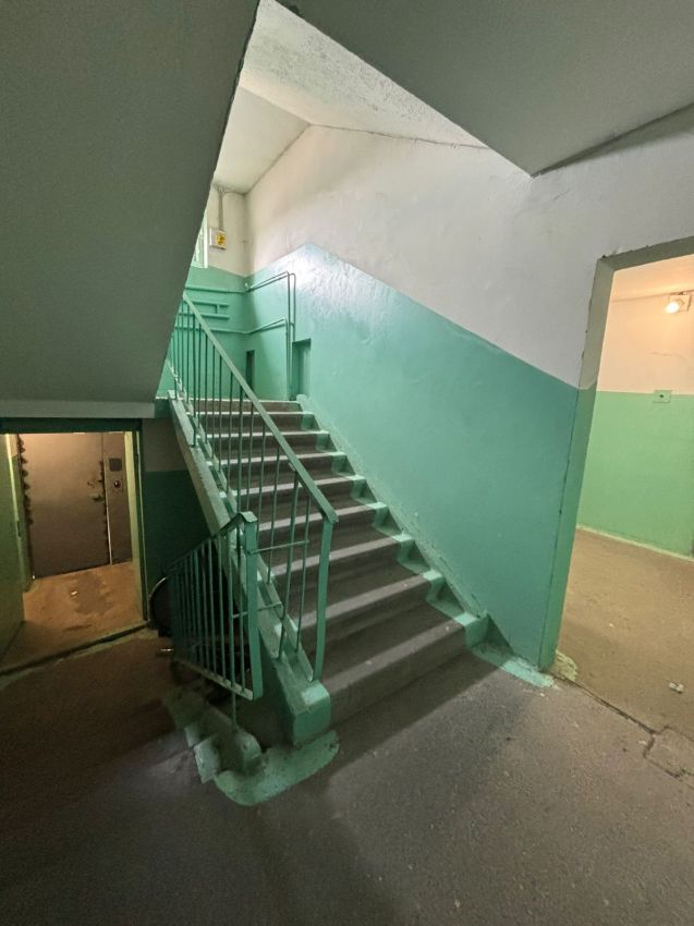 Продажа 3-комнатной квартиры, Курган, Галкинская улица,  37