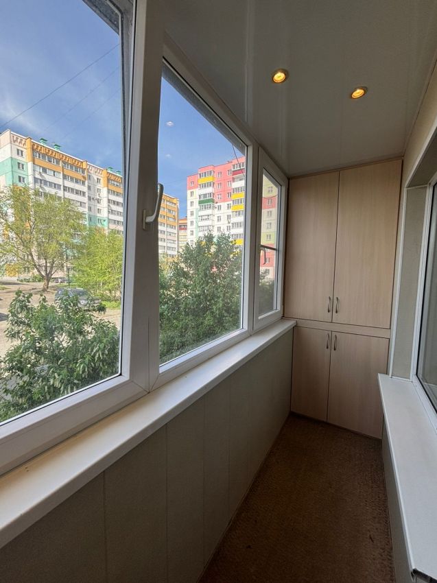 Продажа 3-комнатной квартиры, Курган, Галкинская улица,  37