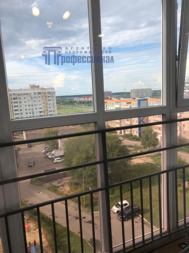 Продажа 2-комнатной квартиры, Курган, 7 микрорайон,  25